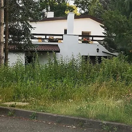 Privatunterkunft U Ali Waldenburg